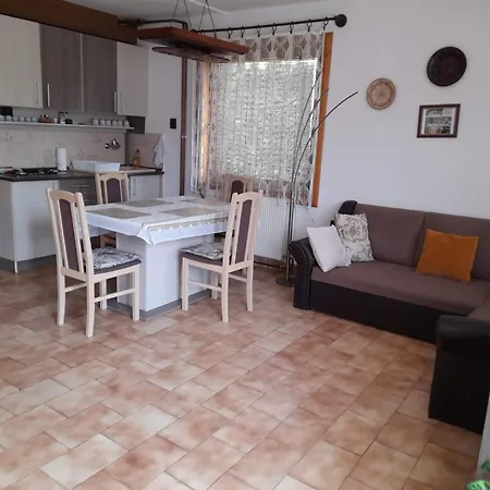 Harmonia Vendeghaz 100 Meterre Az Igali Gyogyfuerdotol Apartment Exterior foto