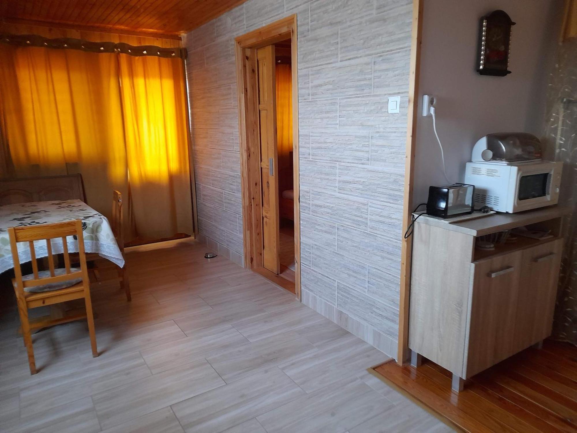 Apartment Harmonia Vendeghaz 100 Meterre Az Igali Gyogyfuerdotol Igal